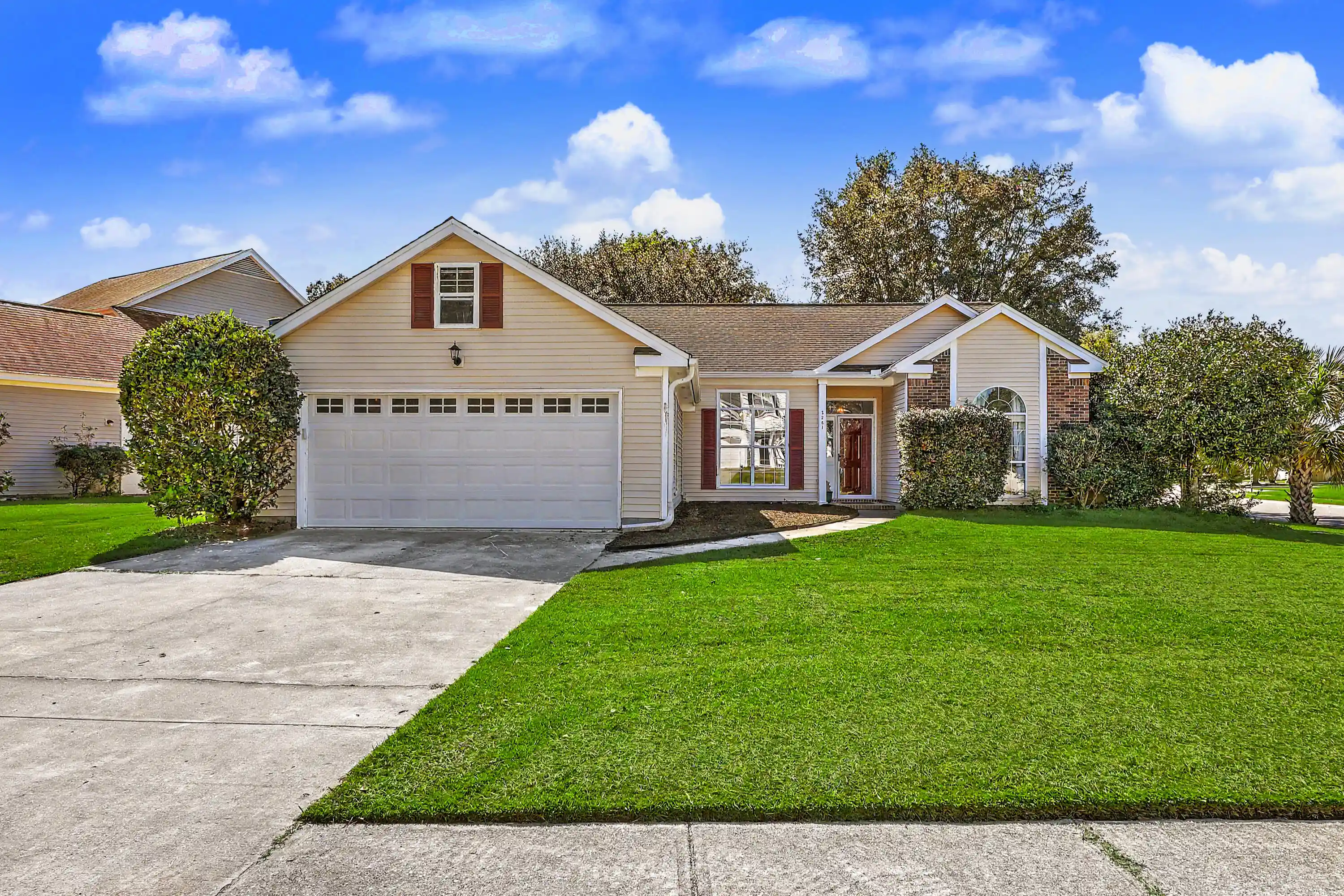 Photo 1 of Single family home for sale at 3251 Castleford Ct, Charleston, SC 29414 | MLS# 26029134 | Listing updated on 2026-10-28