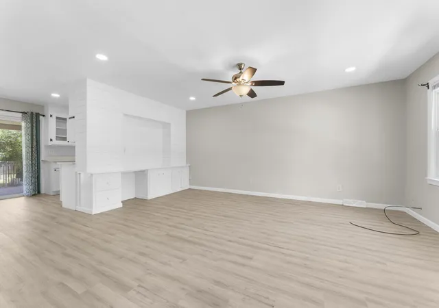 Photo 3 of Single family home for sale at 110 Farmhill Dr, Summerville, SC 29483 | MLS# 26021153 | Listing updated on 2026-09-07