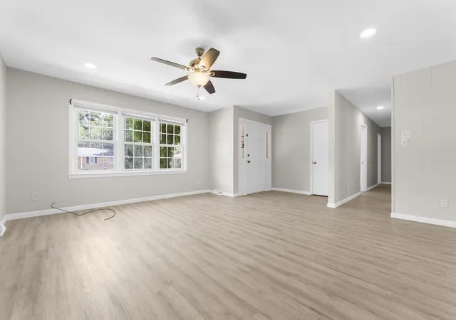 Photo 3 of Single family home for sale at 110 Farmhill Dr, Summerville, SC 29483 | MLS# 26021153 | Listing updated on 2026-09-07
