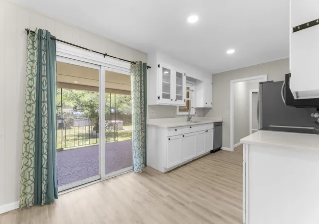 Photo 4 of Single family home for sale at 110 Farmhill Dr, Summerville, SC 29483 | MLS# 26021153 | Listing updated on 2026-09-07