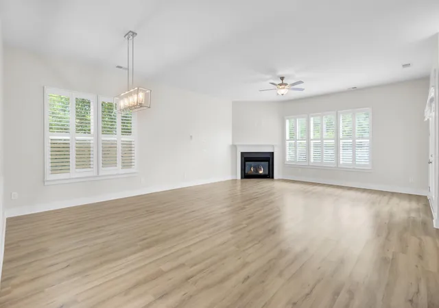 Homes for sale in Hanahan, SC | 5001 Conestoga Dr, Hanahan, SC 29410 | MLS# 26009824