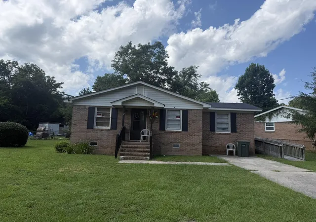 Homes for sale in Orangeburg, SC | 957 Chester St, Orangeburg, SC 29118 | MLS# 26019385