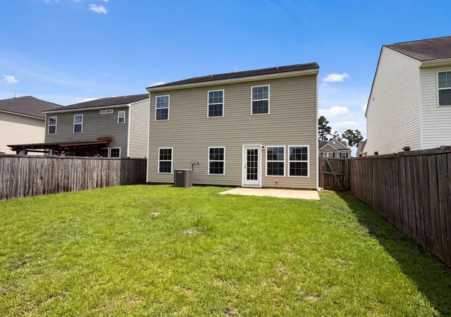 Photo 4 of Single family home for sale at 457 Stoney Fld Dr, Moncks Corner, SC 29461 | MLS# 26020461 | Listing updated on 2026-10-02