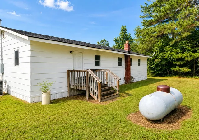 Photo 3 of Single family home for sale at 124 Emily Rd, Salters, SC 29590 | MLS# 26020286 | Listing updated on 2026-08-24