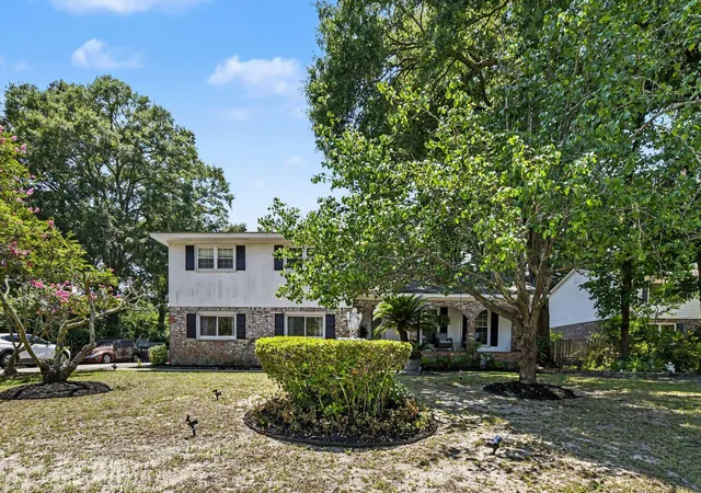3rd image of 649 Pelzer Dr, Mount Pleasant, SC 29464 | MLS# 26019678