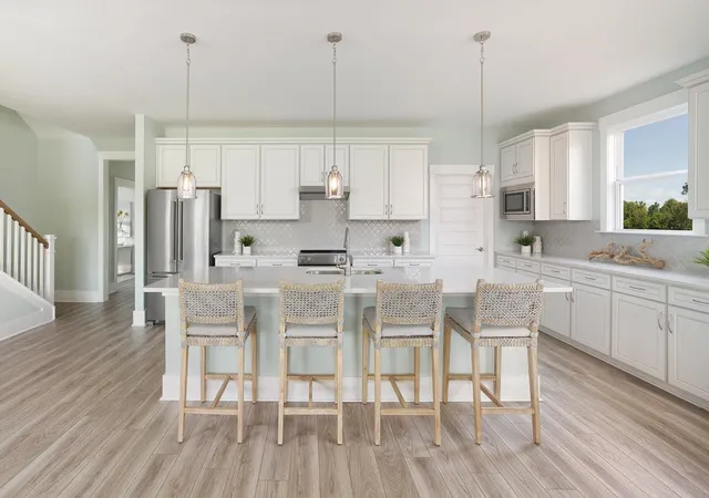 Photo 4 of Single family home for sale at 645 Coral Bells Ln, Summerville, SC 29486 | MLS# 26019360 | Listing updated on 2026-09-11