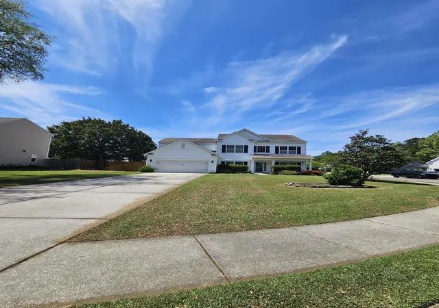 Photo 3 of Single family home for sale at 5143 Blair Rd, Summerville, SC 29483 | MLS# 26019865 | Listing updated on 2026-09-12
