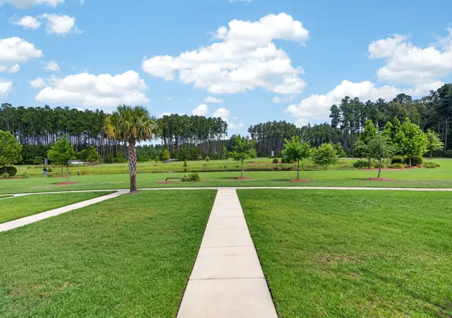 Photo 3 of Townhouse for sale at 141 Trailview Ln, Summerville, SC 29486 | MLS# 26024051 | Listing updated on 2026-10-06