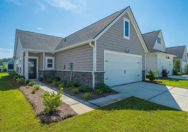 Photo 2 of Single family home for sale at 1146 Glorious Way, Summerville, SC 29485 | MLS# 26023185 | Listing updated on 2026-09-09