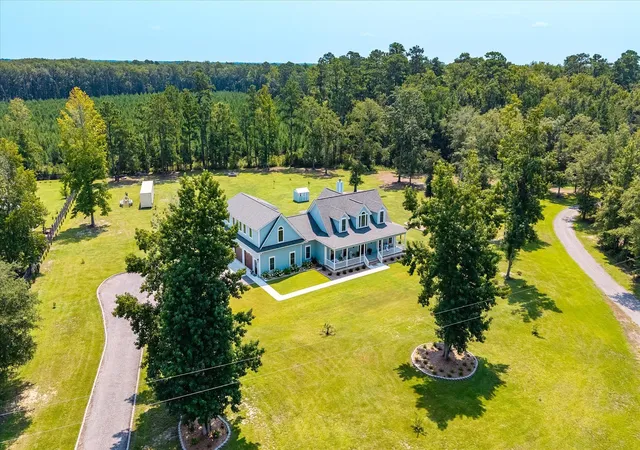 Photo 3 of Single family home for sale at 6876 Hyde Farm Rd, Ravenel, SC 29470 | MLS# 26022443 | Listing updated on 2026-09-09