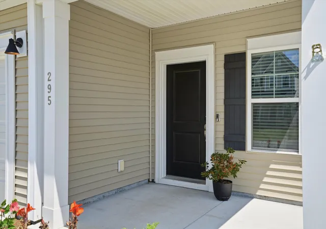Photo 3 of Single family home for sale at 295 Saxony Loop, Summerville, SC 29486 | MLS# 26018723 | Listing updated on 2026-10-01