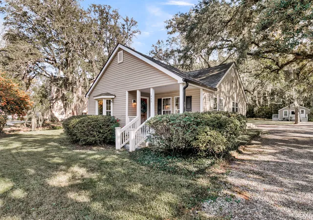 2nd image of 440 Woodland Shores Rd, Charleston, SC 29412 | MLS# 25030852