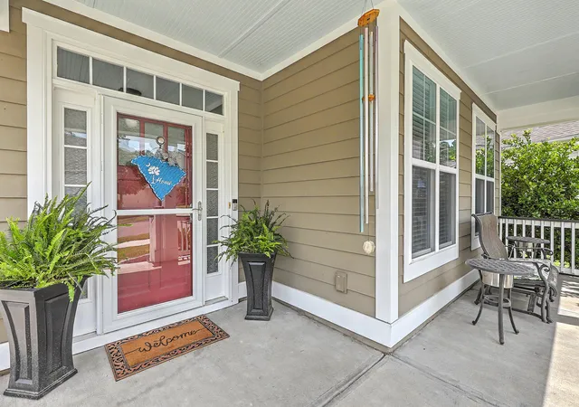Photo 4 of Single family home for sale at 128 Phoebe Rd, Summerville, SC 29483 | MLS# 26023054 | Listing updated on 2026-09-17