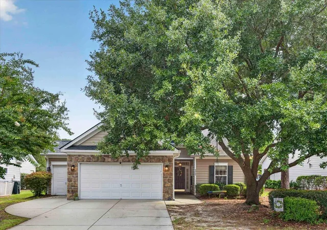 1st image of 4968 Franconia Dr, Summerville, SC 29485 | MLS# 26021441