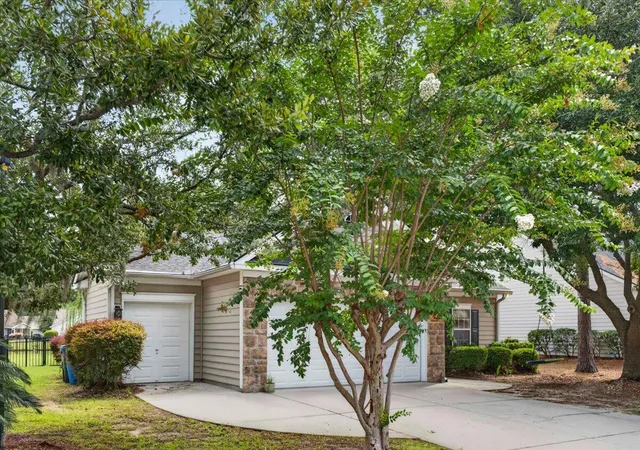 3rd image of 4968 Franconia Dr, Summerville, SC 29485 | MLS# 26021441