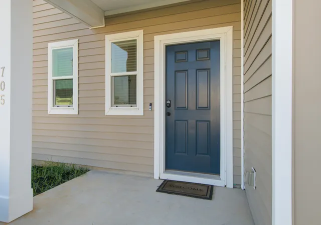 Photo 3 of Single family home for sale at 705 Mcroy St, Moncks Corner, SC 29461 | MLS# 26019841 | Listing updated on 2026-10-02