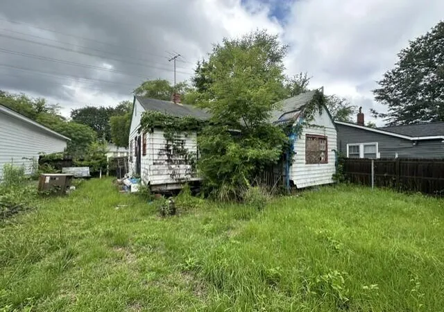 2nd image of 1302 Hester St, Charleston, SC 29403 | MLS# 26016008