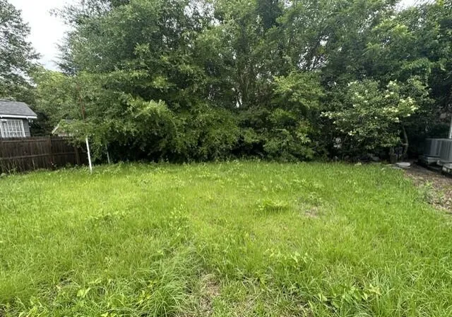 4th image of 1302 Hester St, Charleston, SC 29403 | MLS# 26016008