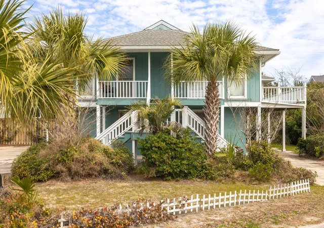 Homes for sale in Isle Of Palms, SC | 6 4th Ave, Isle Of Palms, SC 29451 | MLS# 26000294
