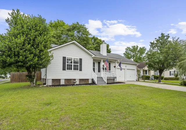 Homes for sale in Summerville, SC | 100 Caboose Ct, Summerville, SC 29486 | MLS# 26014067