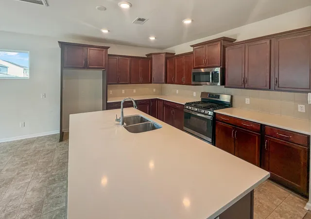 4th image of 527 Adalina Dr, Goose Creek, SC 29445 | MLS# 26024048