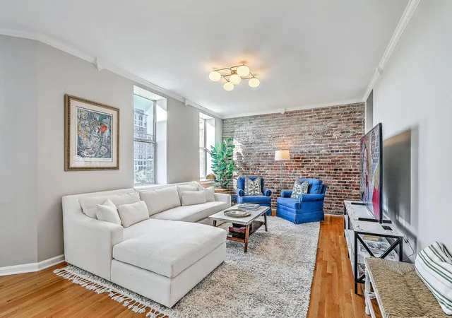 4th image of 55 Ashley Ave #23, Charleston, SC 29401 | MLS# 25026090