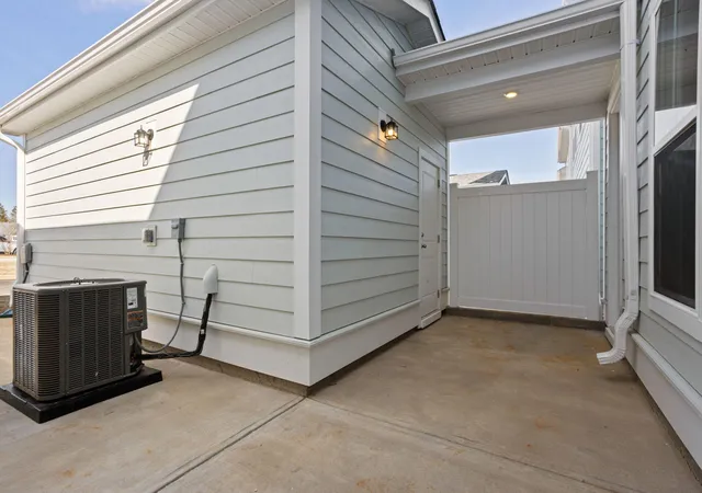 Photo 3 of Townhouse for sale at 226 Lake Greenwood Blvd, Greenwood, SC 29649 | MLS# 26018678 | Listing updated on 2026-08-04