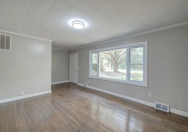 Photo 3 of Single family home for sale at 306 Peachtree Rd, Walterboro, SC 29488 | MLS# 25025742 | Listing updated on 2026-08-31