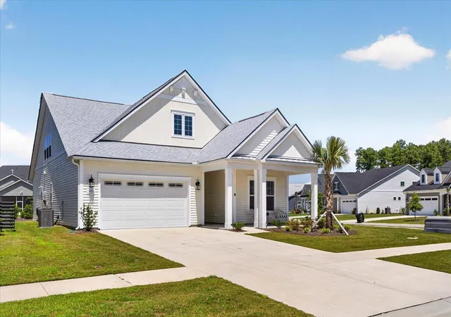 Photo 1 of Single family home for sale at 455 Evening Glow Ln, Summerville, SC 29486 | MLS# 26023652 | Listing updated on 2026-09-21
