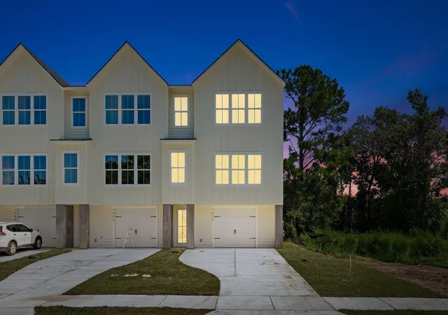 1st image of 1600 Lauda Dr, Mount Pleasant, SC 29464 | MLS# 26023727
