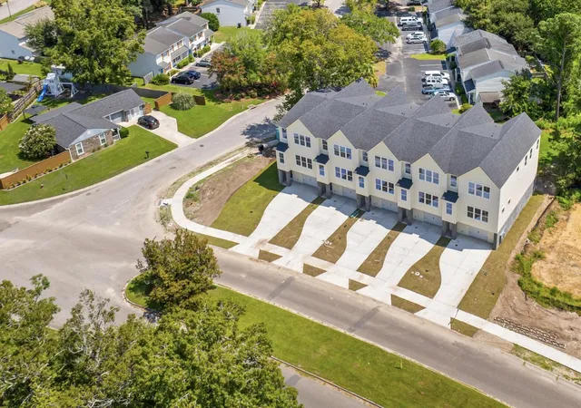 2nd image of 1600 Lauda Dr, Mount Pleasant, SC 29464 | MLS# 26023727