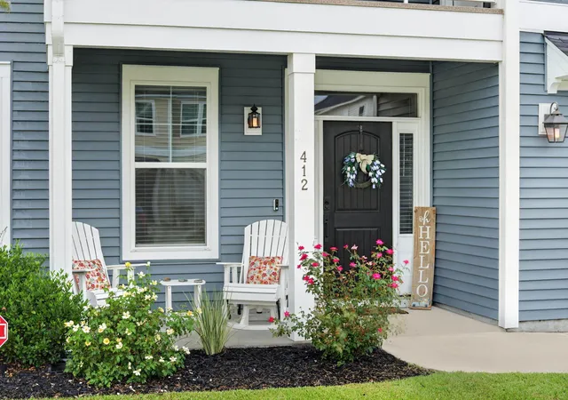 Photo 4 of Single family home for sale at 412 Rowley Ln, Summerville, SC 29486 | MLS# 26022033 | Listing updated on 2026-10-08