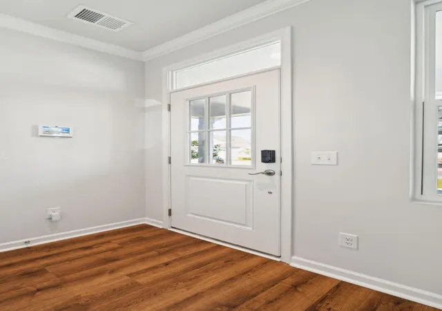 Photo 3 of Sale Pending at 186 Sandy Bnd Ln, Summerville, SC 29486 | MLS# 26011641 | Listing updated on 2026-07-20