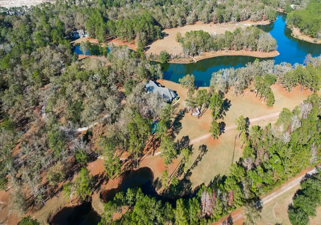 Homes for sale in Ravenel, SC | 6615 Old Jacksonboro Rd, Ravenel, SC 29470 | MLS# 26019530