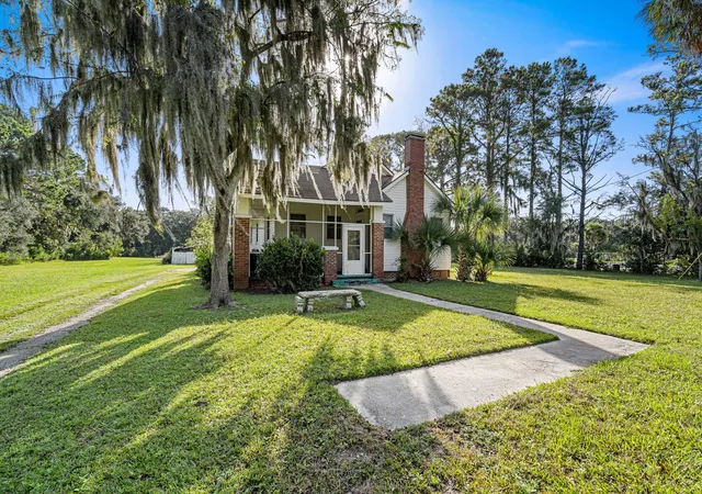 3rd image of 45 Dr Martin Luther King Jr Dr, Saint Helena Island, SC 29920 | MLS# 25027271