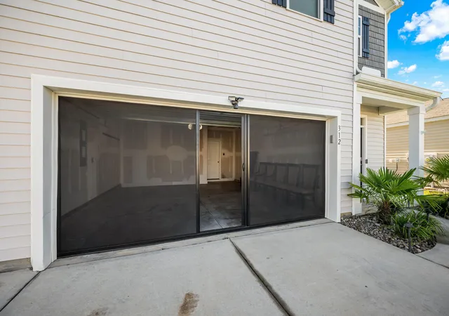 Photo 4 of Single family home for sale at 312 Black Birch Dr, Summerville, SC 29486 | MLS# 26022571 | Listing updated on 2026-09-22