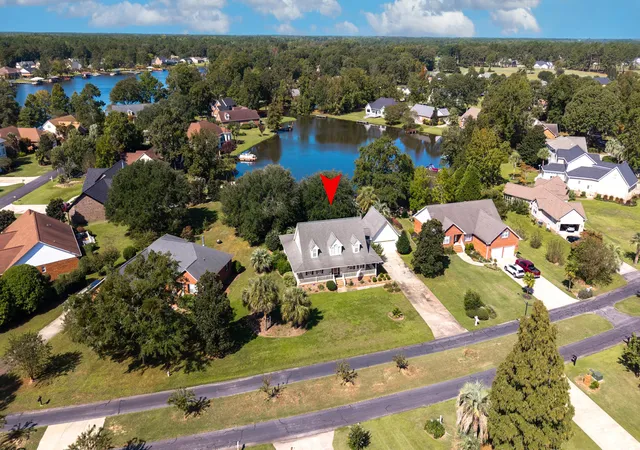 Photo 1 of Single family home for sale at 29 Plantation Dr, Manning, SC 29102 | MLS# 26021971 | Listing updated on 2026-08-28
