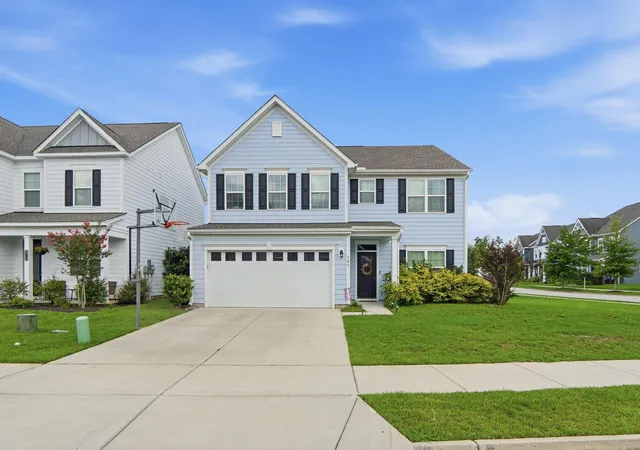 Photo 1 of Single family home for sale at 109 Goose Rd, Summerville, SC 29483 | MLS# 26020833 | Listing updated on 2026-09-11