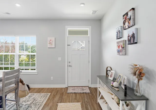 Photo 3 of Single family home for sale at 109 Goose Rd, Summerville, SC 29483 | MLS# 26020833 | Listing updated on 2026-09-11