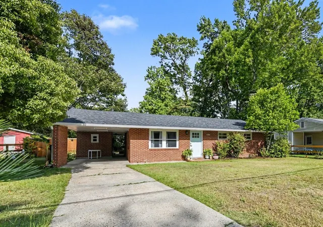 Photo 2 of Single family home for sale at 2633 Dellwood Ave, North Charleston, SC 29405 | MLS# 26016766 | Listing updated on 2026-09-08
