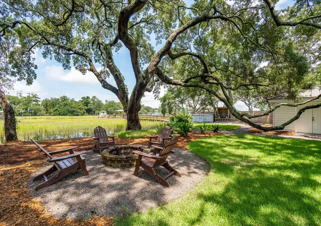 Photo 1 of Single family home for sale at 1670 Hunley Ave, Charleston, SC 29412 | MLS# 26022507 | Listing updated on 2026-09-17