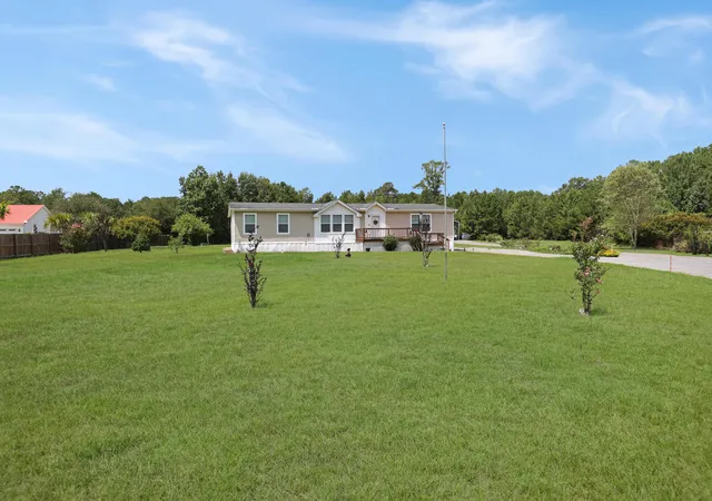 2nd image of 1289 Long Acre Dr, Bonneau, SC 29431 | MLS# 26023960