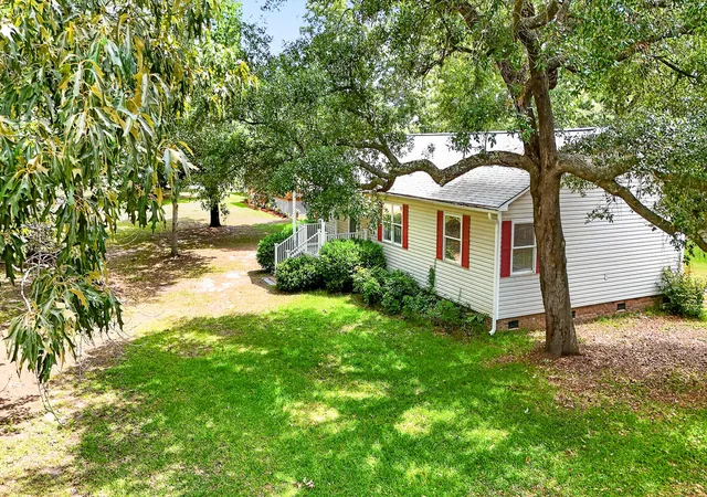 2nd image of 1104 Longpoint Rd, Cross, SC 29436 | MLS# 26018749