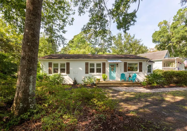 Photo 2 of Single family home for sale at 1153 Pauline Ave, Charleston, SC 29412 | MLS# 26023409 | Listing updated on 2026-09-08