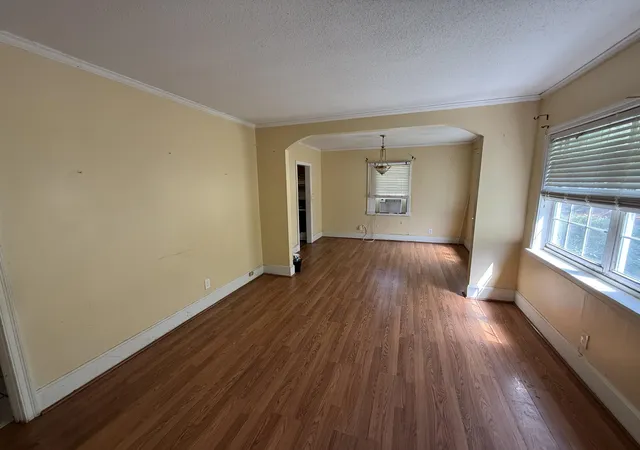 Photo 2 of Single family home for sale at 43 Oak Forest Dr, Charleston, SC 29407 | MLS# 26023004 | Listing updated on 2026-09-11