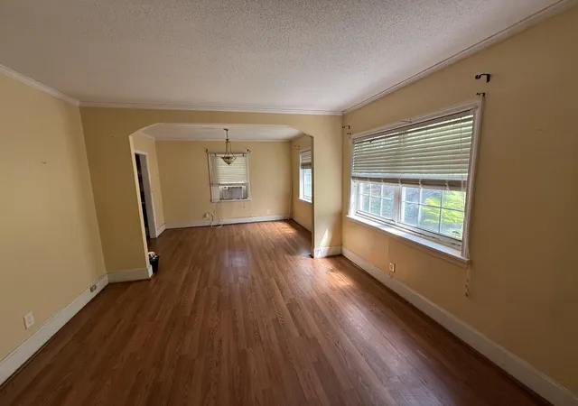 Photo 3 of Single family home for sale at 43 Oak Forest Dr, Charleston, SC 29407 | MLS# 26023004 | Listing updated on 2026-09-11
