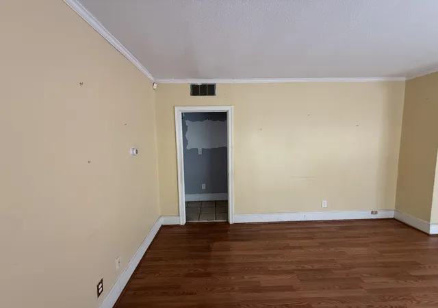 Photo 4 of Single family home for sale at 43 Oak Forest Dr, Charleston, SC 29407 | MLS# 26023004 | Listing updated on 2026-09-11