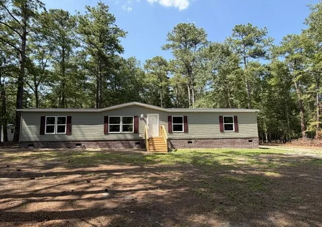 Photo 3 of Manufactured home for sale at 1323 Pleasure Dr, Summerton, SC 29148 | MLS# 26022110 | Listing updated on 2026-08-04