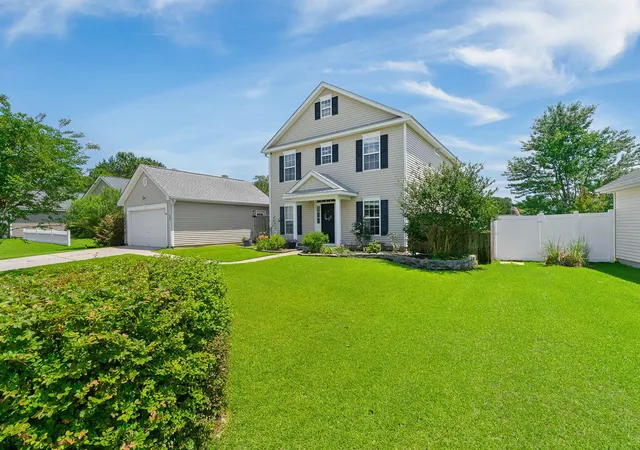 Homes for sale in Summerville, SC | 303 Seneca River Dr, Summerville, SC 29485 | MLS# 26016143