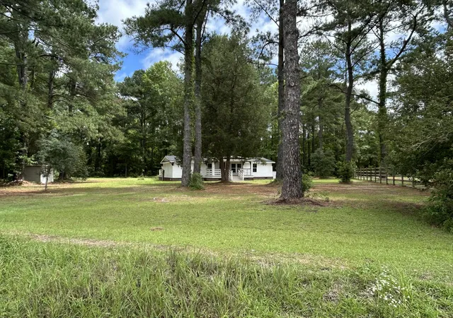 Homes for sale in Eutawville, SC | 1033 Dawson St, Eutawville, SC 29048 | MLS# 26017866